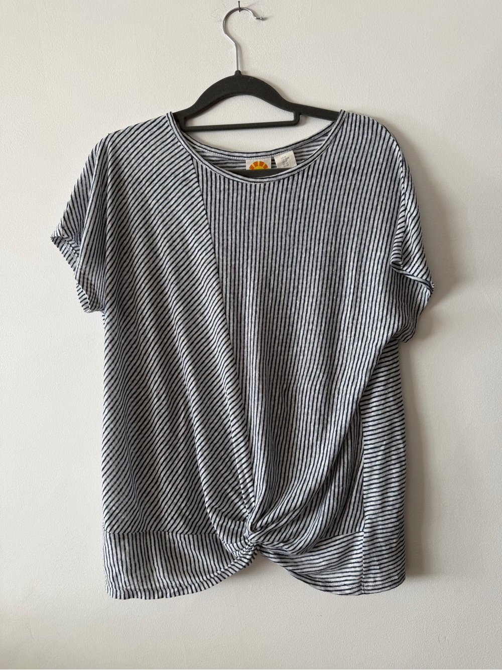 C&C California Navy & White Striped Twist-Front Short Sleeve Linen Top Medium